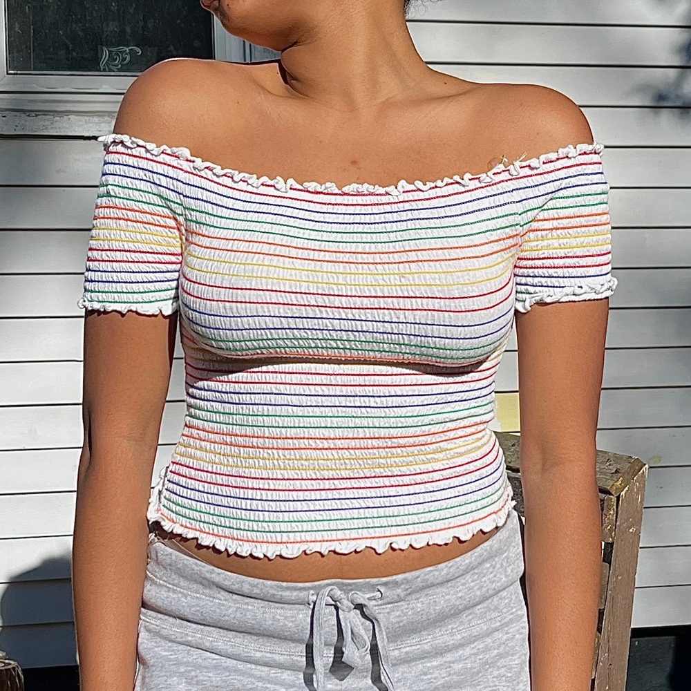 Off the shoulder ruched crop top